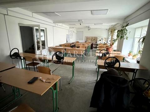 комерційна за адресою Київ, Світлицького вул., 13