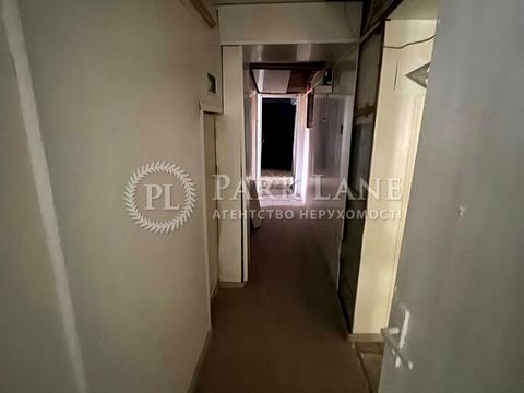 комерційна за адресою Київ, Світлицького вул., 13