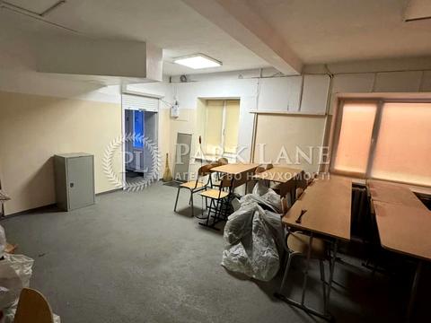 комерційна за адресою Київ, Світлицького вул., 13