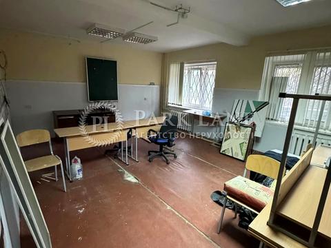 комерційна за адресою Київ, Світлицького вул., 13