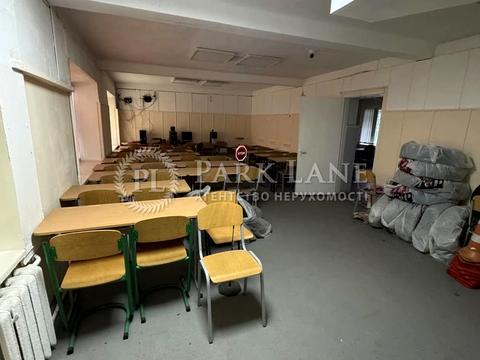 комерційна за адресою Київ, Світлицького вул., 13