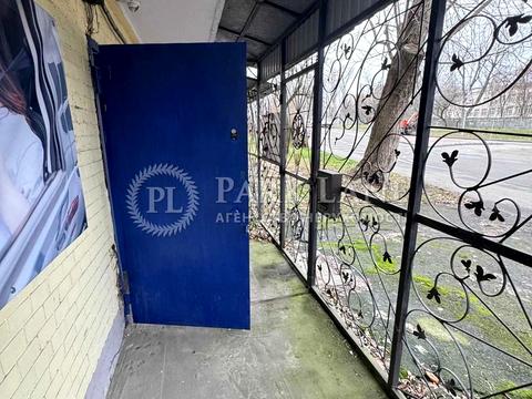 комерційна за адресою Київ, Світлицького вул., 13