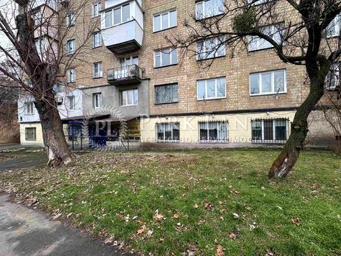 комерційна за адресою Київ, Світлицького вул., 13