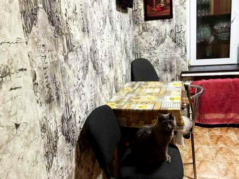 квартира за адресою Всіхсвятська вул. (50 років СРСР), 6