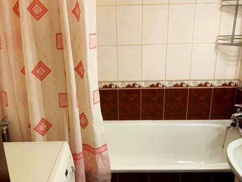 квартира за адресою Всіхсвятська вул. (50 років СРСР), 6