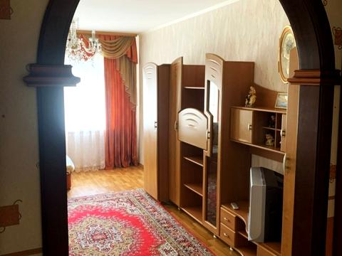 квартира за адресою Всіхсвятська вул. (50 років СРСР), 6