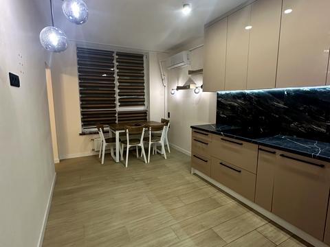 квартира за адресою Чайковського вул., 4