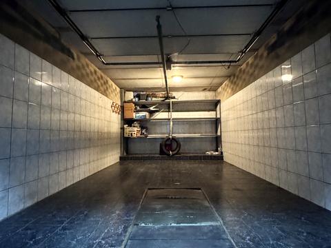 паркомісце за адресою Володимира Івасюка просп. (Героїв Сталінграду), 22