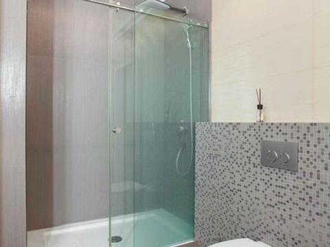 квартира за адресою Андрія Верхогляда вул. (Михайла Драгомирова), 14