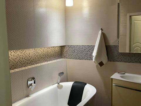 квартира за адресою Андрія Верхогляда вул. (Михайла Драгомирова), 14