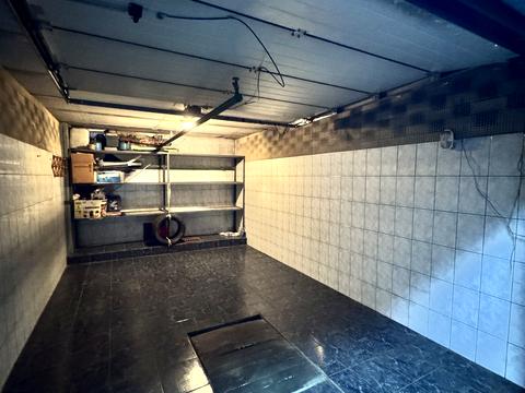 паркомісце за адресою Володимира Івасюка просп. (Героїв Сталінграду), 22