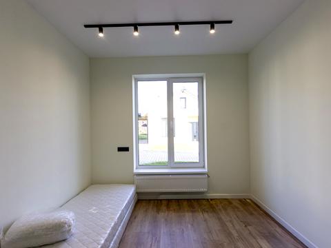 будинок за адресою Івасюка