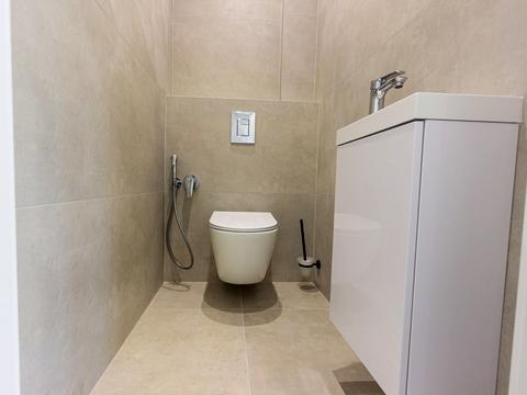 будинок за адресою Івасюка