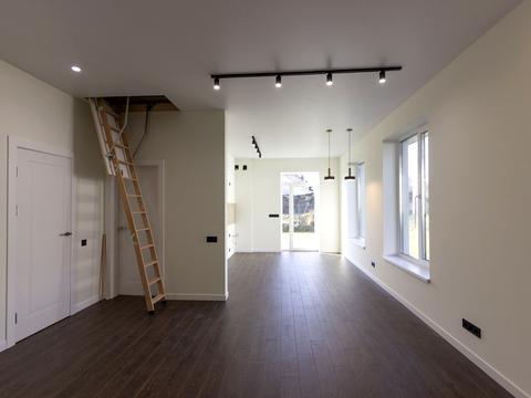 будинок за адресою Івасюка