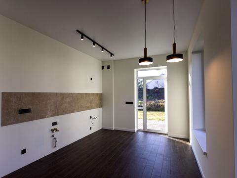 будинок за адресою Івасюка