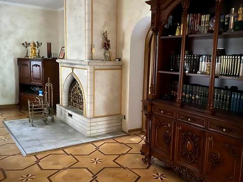 будинок за адресою Анатолія Солов'яненка вул.