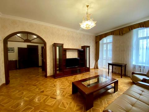 квартира за адресою Ярославів Вал вул., 14-В