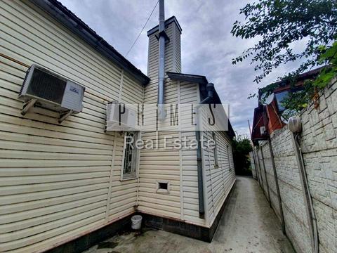 коммерческая по адресу Академика Ефремова ул. (Командарма Уборевича), 3