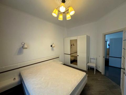 квартира за адресою Шота Руставелі вул., 5/14