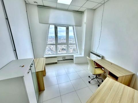 комерційна за адресою Кловський узвіз (Кловський), 7