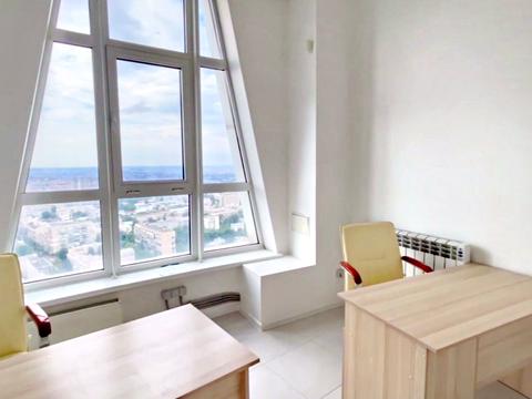 комерційна за адресою Кловський узвіз (Кловський), 7