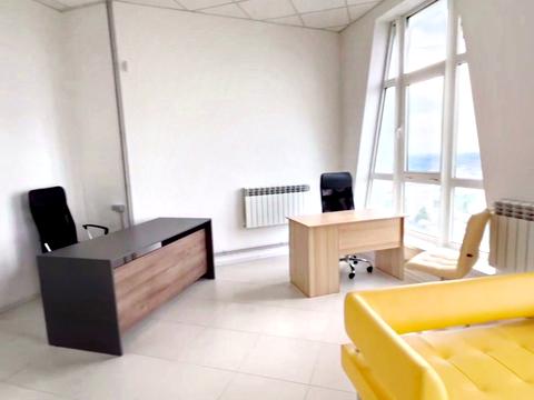 комерційна за адресою Кловський узвіз (Кловський), 7