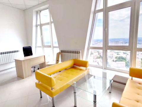 комерційна за адресою Кловський узвіз (Кловський), 7