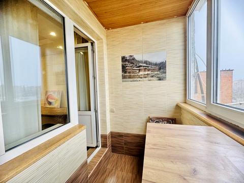 квартира за адресою Космонавтів вул., 7