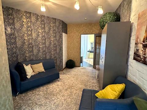 комерційна за адресою Польова вул., 57