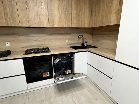 квартира за адресою Героїв Майдану вул., (Будинок 6)