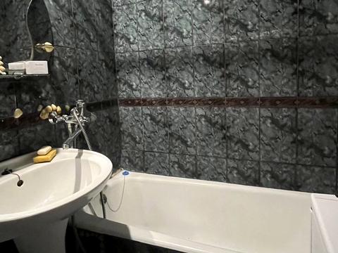 квартира за адресою житловий масив Тополя-2 вул., 37