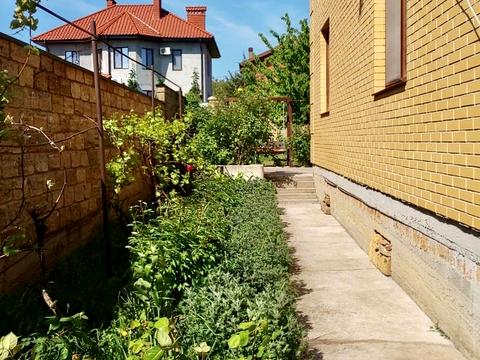 будинок за адресою Кленова вул.