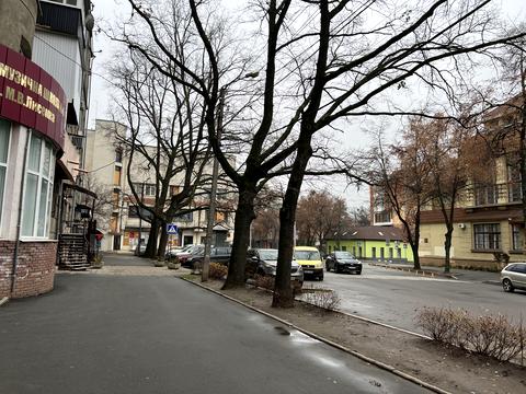 комерційна за адресою Мистецтв вул. (Червонопрапорна), 7/9