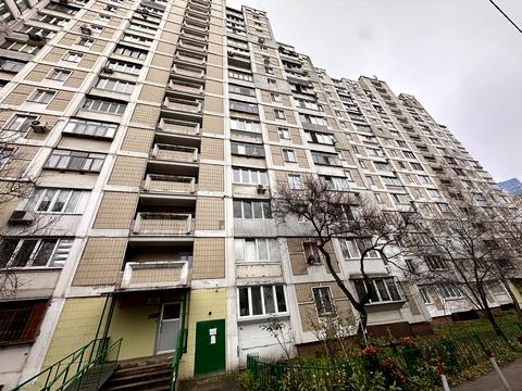 квартира за адресою Ревуцького вул., 11-Г