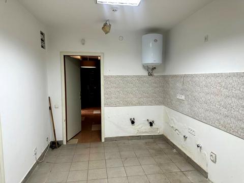 коммерческая по адресу Полевая ул., 57