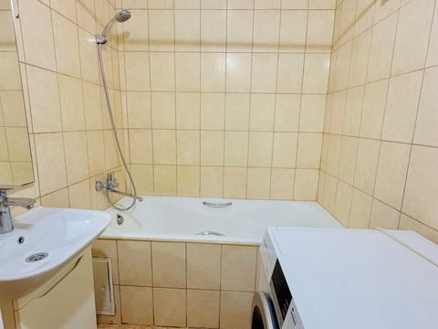 квартира за адресою Ревуцького вул., 18-А