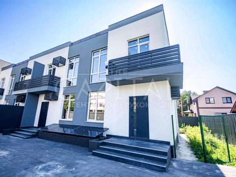 дом по адресу Шкільна ул.