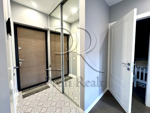 квартира за адресою Салютна вул., 2к17