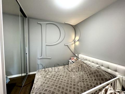 квартира за адресою Салютна вул., 2к17