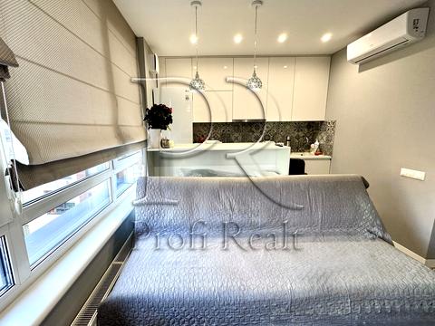 квартира за адресою Салютна вул., 2к17