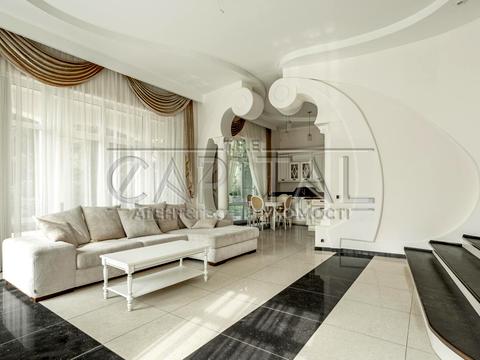 будинок за адресою с. Іванковичі, Авіаторів