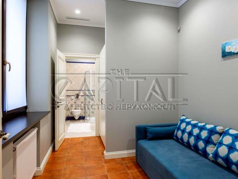 будинок за адресою с. Іванковичі, Авіаторів