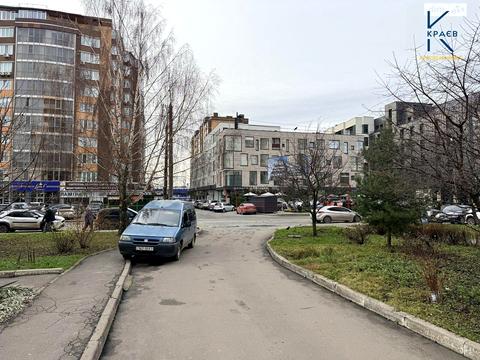 комерційна за адресою Зарічанська вул., 26/1