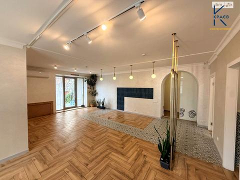 комерційна за адресою Зарічанська вул., 26/1