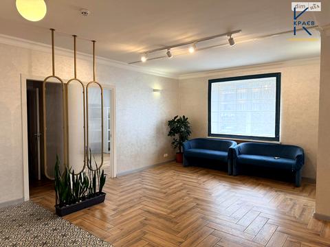 комерційна за адресою Зарічанська вул., 26/1