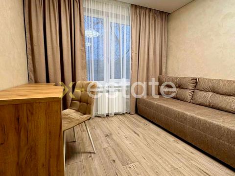 квартира за адресою Валентинівська вул. (Блюхера), 21б