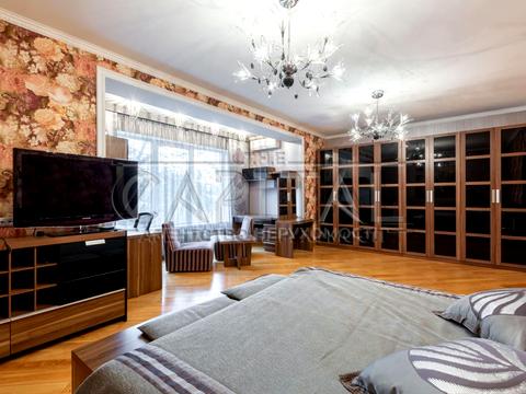 будинок за адресою Дружби вул., 1