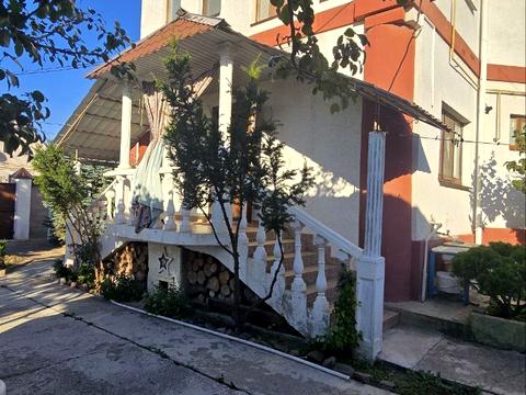 будинок за адресою Каштанова вул., 27