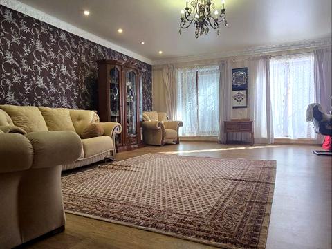 будинок за адресою Каштанова вул., 27