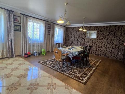 будинок за адресою Каштанова вул., 27